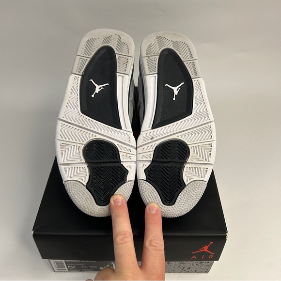 Nike Air Jordan 4 Retro GS “Military Black” 2023 - Picture 7 of 8